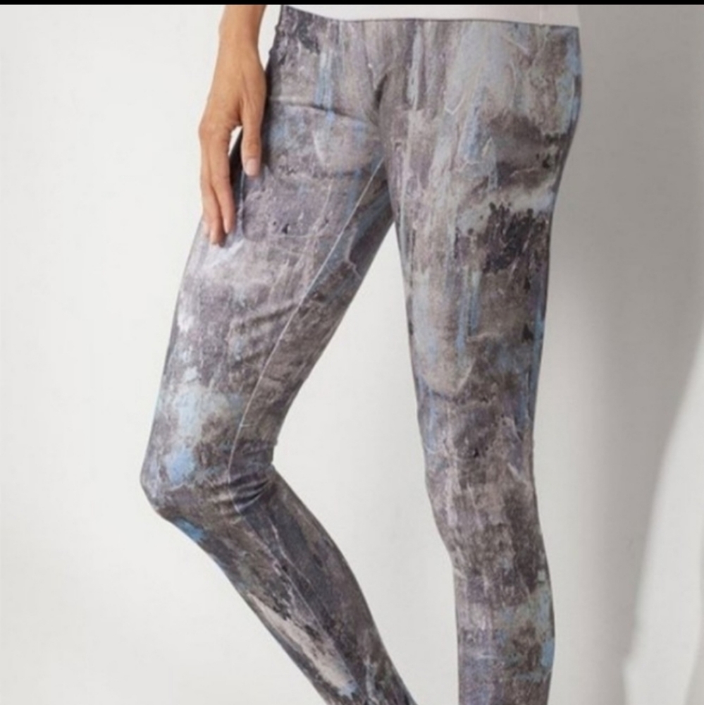 Soft Surroundings "Have to Have Printed Leggings" Light Abstract Marbled…